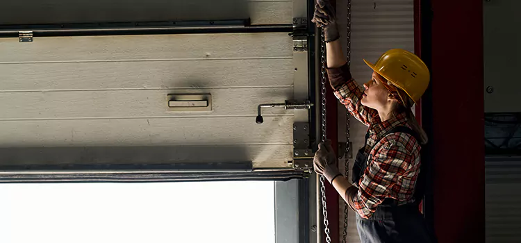 Addressing Common Garage Door Stoppage Issues in Menomonee Falls, WI